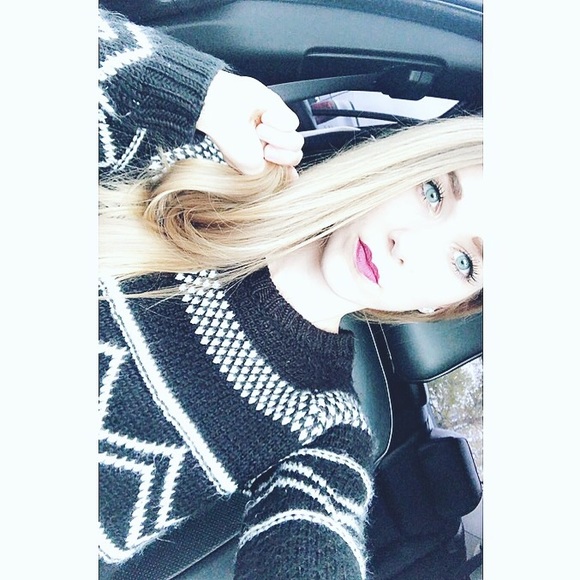 Meet Your Posher - Picture 3 of 8